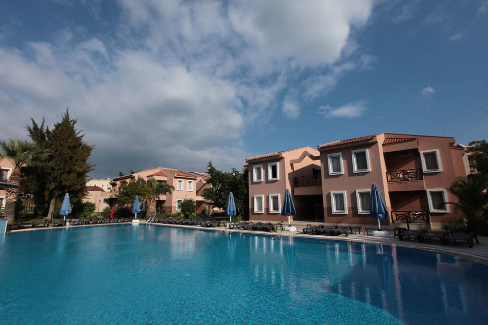 Club Yali Hotels & Resort Gumuldur Ngoại thất bức ảnh